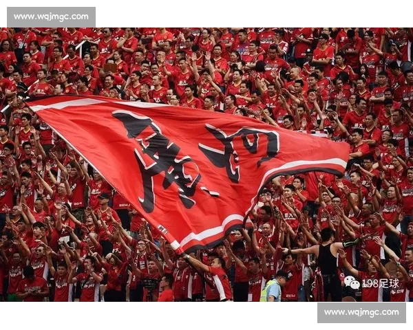 高清稳定足球赛事直播入口实时赛程数据一站式观赛平台精彩体验 - 副本 - 副本 - 副本 (4)